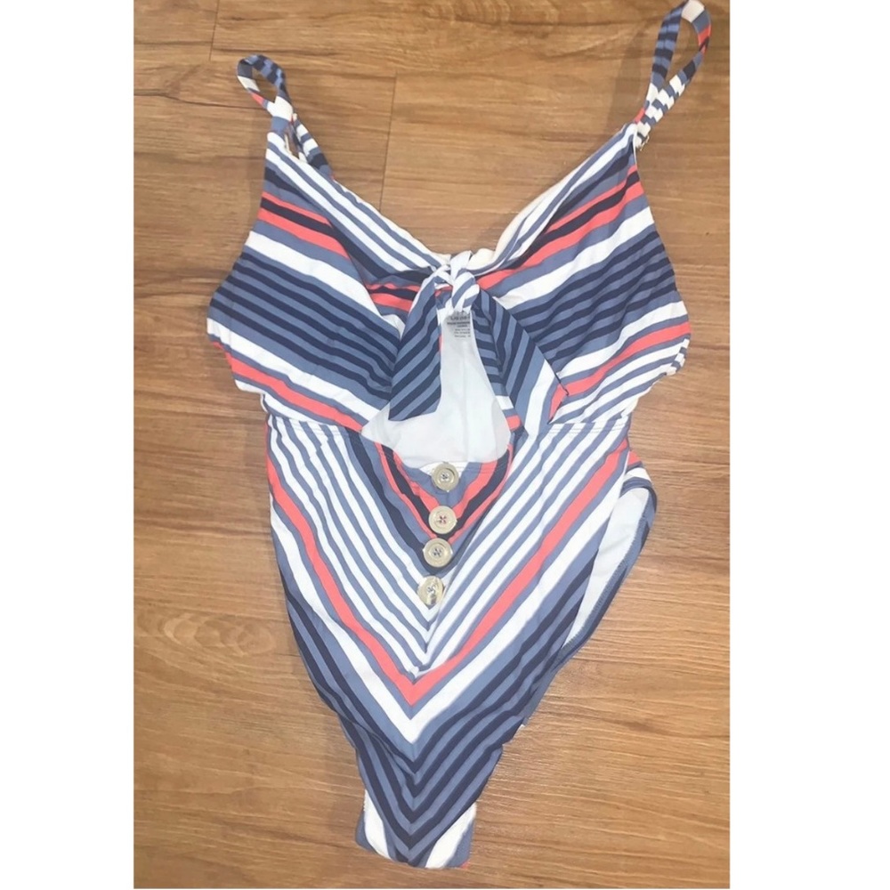 TIME AND TRU Women’s One-piece swimsuit